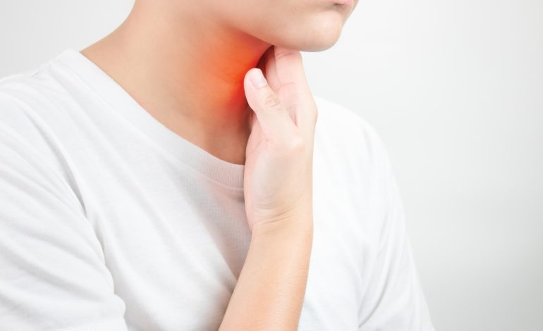 Signs of Throat Cancer in Adults